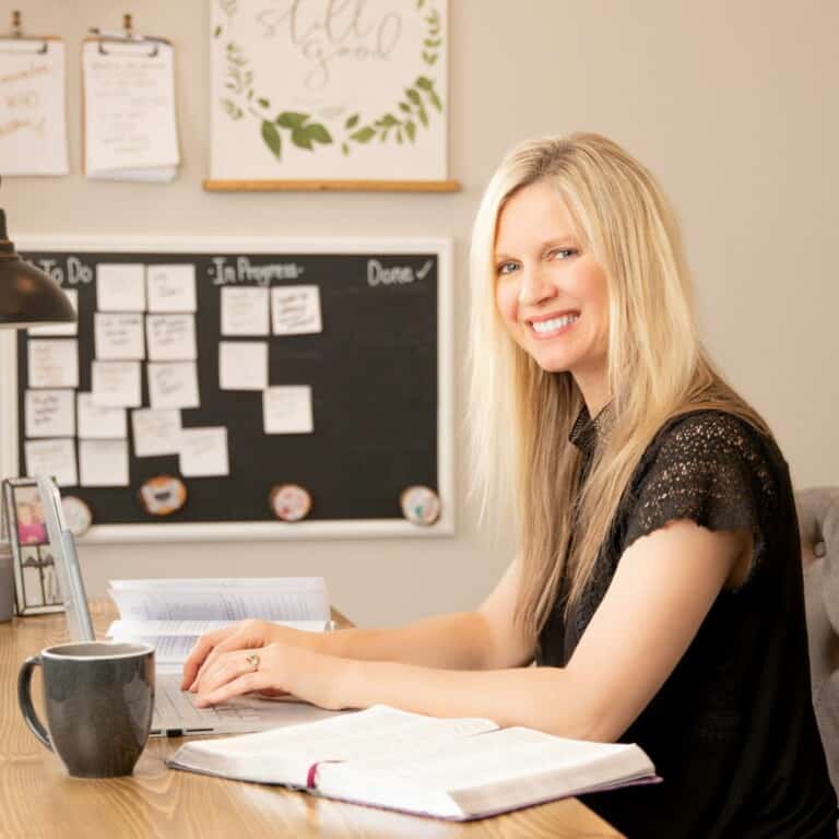 where-to-read-the-christmas-story-in-the-bible-rachel-wojo